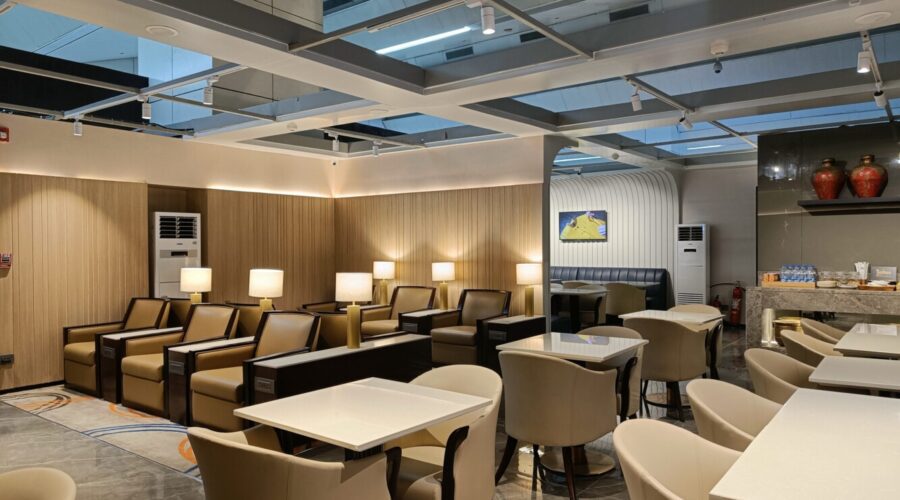 What to Expect at Encalm Arrival Lounge, T3, IGI Airport, Delhi: Review by The Fin Cafe