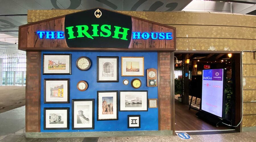 Review of The Irish House Lounge, T2, Kolkata by The Fin Cafe